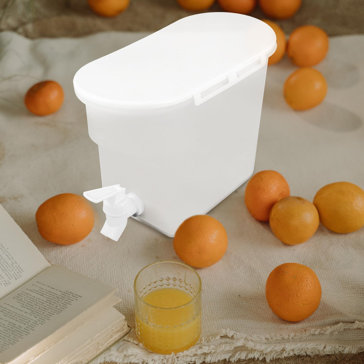 Large-capacity Heat-resistant Pp Cold Water Jug with Faucet V242047